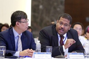 Ông Alatabani, chuyên gia WB, đề xuất giải pháp cho thị trường chứng khoán. - Ảnh: BTC.