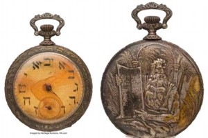 Chiếc đồng hồ đã cùng ông Kantor chìm xuống đại dương, cho tới tuần này, nó đã được đem ra bán đấu giá và đạt mức giá cao.