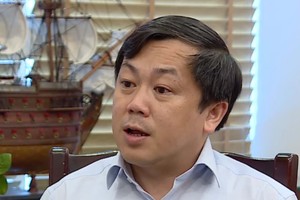 Ông Hoàng Hồng Giang, Cục trưởng cụ đường thủy nội địa Việt Nam.