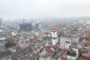 Trong 4 quận nội thành có hàng loạt dự án trên "đất vàng" bị "đắp chiếu" nhiều năm.