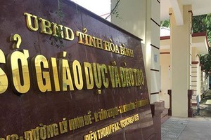 Trưởng phòng khảo thí Sở Giáo dục Hòa Bình bị bắt
