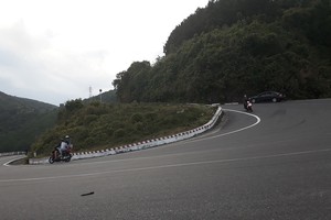 Đường qua đèo Hải Vân sẽ tạm thời đóng cửa theo giờ để phục vụ thi công lao lắp dầm nhịp số 20 cầu Hải Vân 2.