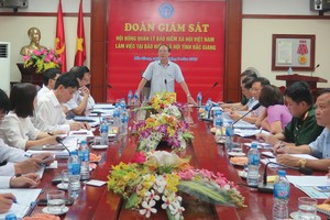 Quang cảnh buổi làm việc của Đoàn giám sát Hội dồng Quản lý Bảo hiểm Xã hội Việt Nam với tỉnh Bắc Giang.