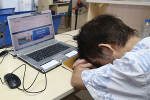 Do tài khoản tại TAS bị phong tỏa để phục vụ điều tra trong thời gian dài, nhiều nhà đầu tư không thể giao dịch cổ phiếu.