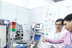 Doanh nghiệp vừa và nhỏ “đỏ mắt” chờ cơ chế