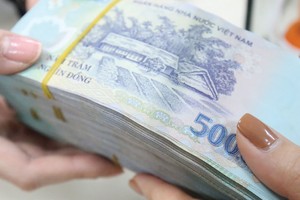 Vào mùa giải ngân cuối năm, lãi suất huy động tiếp tục nhích tăng 