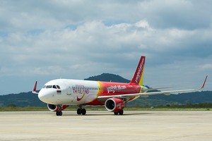 Vietjet chào mừng chuyến bay đầu tiên Đà Nẵng - Bangkok (Thái Lan)