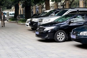 Lãnh đạo các bộ, ngành, địa phương phải chịu trách nhiệm về tính hợp lý khi quyết định mua sắm xe công.
