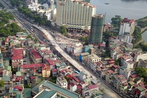 Cầu vượt An Dương được thông xe vào sáng 11/10, sau 10 tháng thi công (Ảnh: Toàn Vũ).