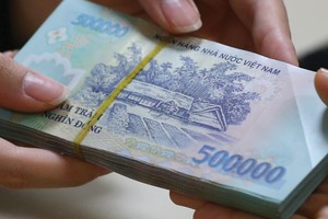 Tín dụng, nhiều nhà băng vẫn “bóc ngắn cắn dài”