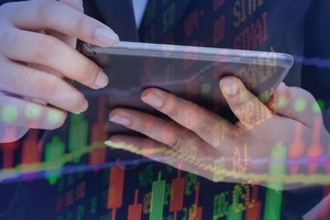 Dòng tiền kiên nhẫn đợi thời cơ 