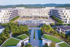 Sở hữu Khu tổ hợp du lịch Sonasea Villas & Resort, Tập đoàn CEO chính là đầu tàu kéo khu vực trung tâm Đảo Ngọc phát triển.