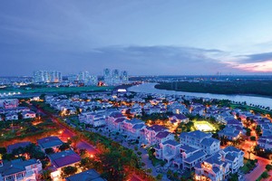 Doanh nghiệp bất động sản đi về hai hướng