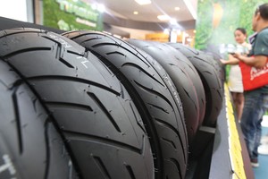 Cổ phiếu săm lốp: Triển vọng dần sáng