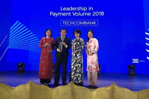 Techcombank dẫn đầu thị trường về doanh số thanh toán qua thẻ Visa tại Việt Nam