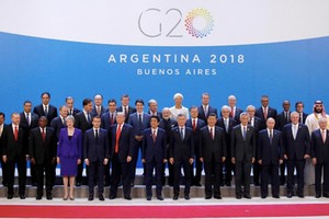 Lãnh đạo các nước chụp ảnh tại Hội nghị Thượng đỉnh G20 ở Buenos Aires, Argentina. Ảnh: Reuters.