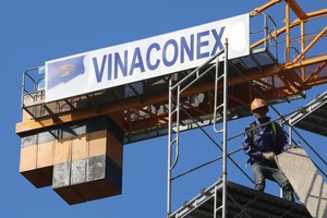 Thâu tóm Vinaconex: Nước cờ không dễ tính
