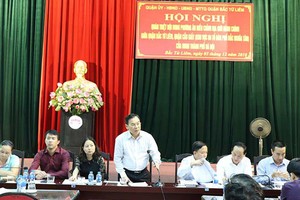 Bí thư Quận ủy Bắc Từ Liêm Trương Quang Thiều phát biểu tại hội nghị. (Ảnh: KTĐT).