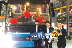 Thành viên của BRG bàn giao xe HAECO Limousine thứ 150
