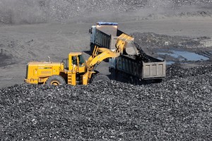 Giá than cung ứng sản xuất thực hiện theo nguyên tắc thị trường