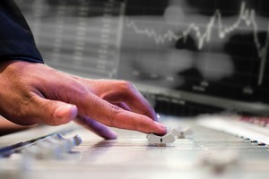 Nhiều doanh nghiệp đặt kế hoạch đi lùi 2019, vì sao?