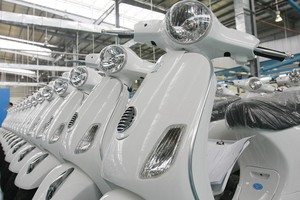 Đã hơn một lần, Piaggio phải theo đuổi vụ kiện về xâm phạm bản quyền thương mại.