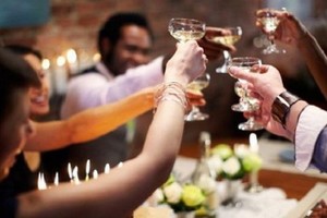 Bất ngờ 5 thói quen ngày Tết khiến sức khỏe “xuống dốc không phanh“