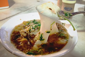 5 món bánh mặn nóng hổi cho ngày lạnh ở Hà Nội