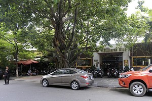 Nhà đất tại 39 đường Pasteur nằm ở trung tâm Đà Nẵng hiện là quán bida và cà phê. Ảnh: Nguyễn Đông.