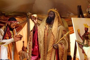 Hoàng đế Mali Mansa Musa sở hữu kho vàng khổng lồ. (Ảnh: Pinterest)