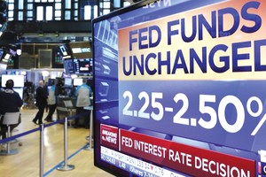 Fed đổi ý, chứng khoán kỳ vọng leo dốc