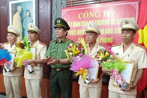 Công an TP.Đà Nẵng tổ chức công bố các quyết định của Bộ trưởng Bộ Công an về công tác cán bộ.