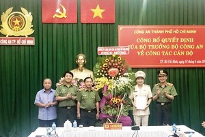 Công bố quyết định của Bộ trưởng Công an về công tác cán bộ