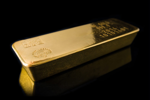 Một thỏi vàng nặng khoảng 12,5 kg. Ảnh: strategicgold.