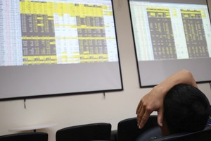 Gọi tên cổ phiếu rác trên sàn