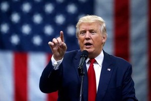 Trump đang sử dụng chính hàng hóa Mỹ làm vũ khí trong cuộc chiến thương mại. Ảnh: Reuters.