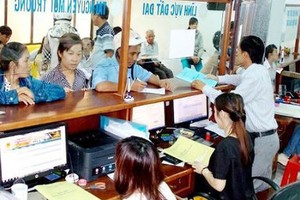 Có thể mất khoảng 10 năm để chuyển toàn bộ thông tin hộ tịch từ giấy sang điện tử (Ảnh minh hoạ).