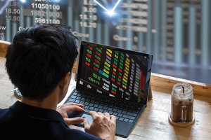 Trái phiếu doanh nghiệp: Dễ tiếp cận, dễ rủi ro 