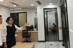 Nhóm “full room” bật tăng