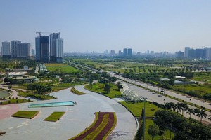 Tuyến đường 60 m nối 2 con đường huyết mạch là Võ Chí Công và Phạm Văn Đồng giúp giao thông khu vực Tây Bắc Hà Nội trở nên thông suốt.