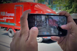 Sau một tháng, CSGT chỉ nhận được 4 lượt tố cáo trường hợp vi phạm giao thông. Ảnh: Thư Trần.