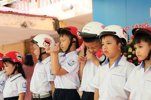 Dư địa khai thác rộng mở là một trong những lý do khiến thị trường bảo hiểm học sinh - sinh viên luôn cạnh tranh khốc liệt.