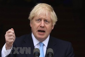 Thủ tướng Anh Boris Johnso phát biểu tại cuộc họp báo ở Dublin, Ireland ngày 9/9/2019. (Nguồn: AFP/TTXVN).