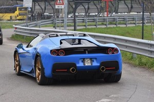 Hàng hiếm Ferrari J50 được rao bán gần 7 triệu USD