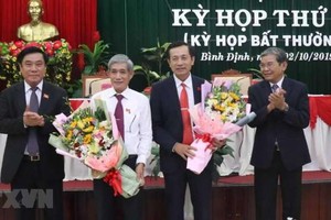 Bình Định họp bất thường bầu nhân sự mới