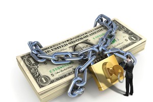 Khi cổ tức bị giữ làm “con tin”