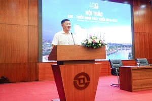 Ông Nguyễn Khánh Hưng, Chủ tịch Hội đồng quản trị LDG Group phát biểu tại hội thảo dành cho các nhà đầu tư.