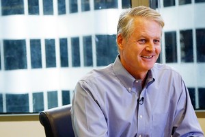 Ông John Donahoe sẽ thay thế ông Parker đảm nhận cương vị Chủ tịch kiêm CEO của Nike. (Nguồn: Reuters).