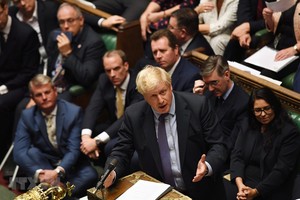 Thủ tướng Anh Boris Johnson phát biểu tại phiên họp của Hạ viện ở London ngày 22/10/2019. (Ảnh: AFP/TTXVN).