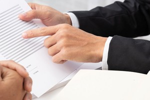 Dai dẳng tranh cãi về áp dụng Điều lệ mẫu